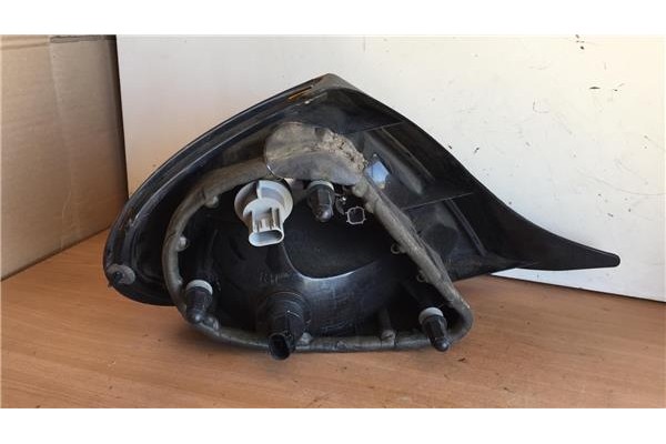 Recambio de piloto trasero derecho para chrysler neon pl2000 1.6 le referencia OEM IAM 52885228AE   Recambio de piloto trasero derecho para chrysler neon pl2000 1.6 le referencia OEM IAM 52885228AE