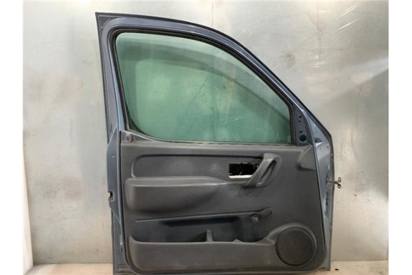 Recambio de puerta delantero izquierda para peugeot partner furgón 1.6 hdi referencia OEM IAM 9002T9  