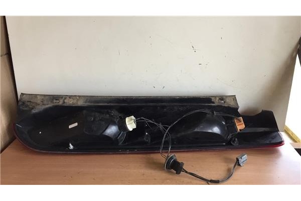 Recambio de piloto trasero izquierdo para ford focus berlina (cb4) 1.6 titanium referencia OEM IAM 8M5113405 0374DAB 