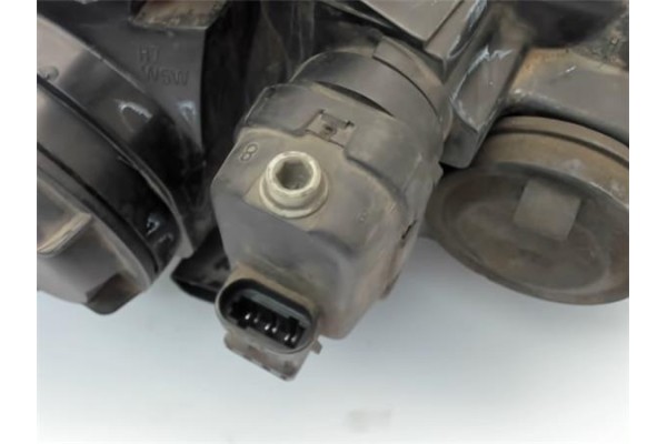 Recambio de faro delantero izquierdo para renault megane ii berlina 3p referencia OEM IAM 260604235R  