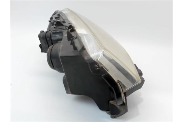 Recambio de faro delantero izquierdo para renault megane ii berlina 3p referencia OEM IAM 260604235R  