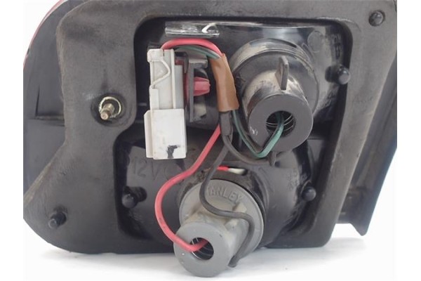Recambio de piloto porton trasero izquierdo para honda civic berl. 3/4 (eg/eh) referencia OEM IAM    Recambio de piloto porton trasero izquierdo para honda civic berl. 3/4 (eg/eh) referencia OEM IAM