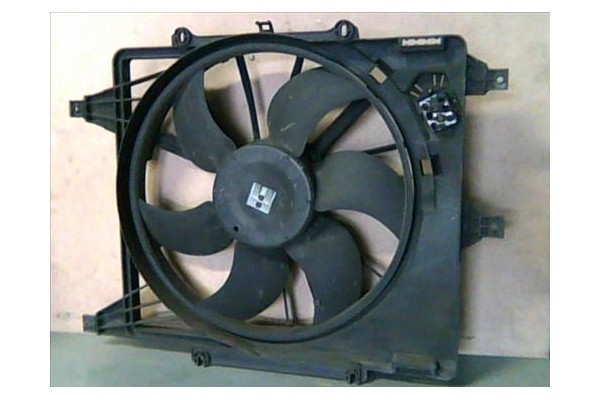 Recambio de electroventilador para renault clio iii 1.2 16v expression referencia OEM IAM 7701045816 7701044185 