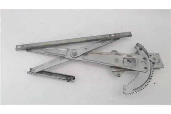 Recambio de elevalunas manual delantero izquierdo para nissan cabstar casbtar e referencia OEM IAM 367531  