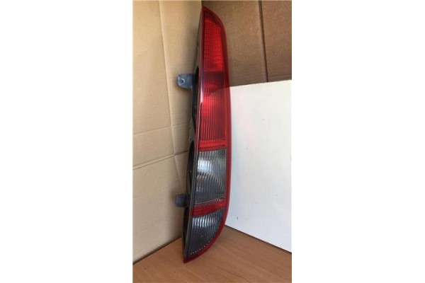 Recambio de piloto trasero derecho para ford focus sportbreak (cap) 1.6 ghia referencia OEM IAM 4M5113404F 4M5113404C 