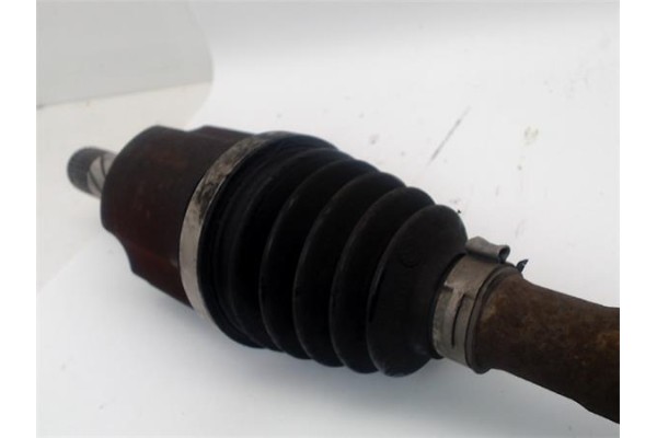 Recambio de palier delantero izquierdo para renault megane iii sport tourer 1.5 dynamique referencia OEM IAM 7711497441  