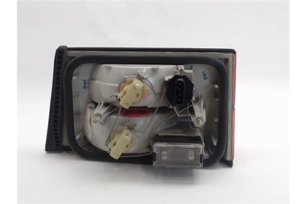 Recambio de piloto porton trasero derecho para bmw serie 5 berlina (e34) 2.5 525i (125kw) referencia OEM IAM   