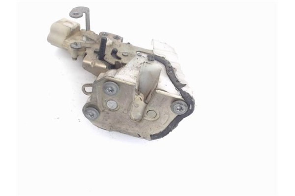 Recambio de cierre electromagnetico trasero derecho para toyota yaris (ncp1/nlp1/scp1) 1.3 linea luna referencia OEM IAM 6933052