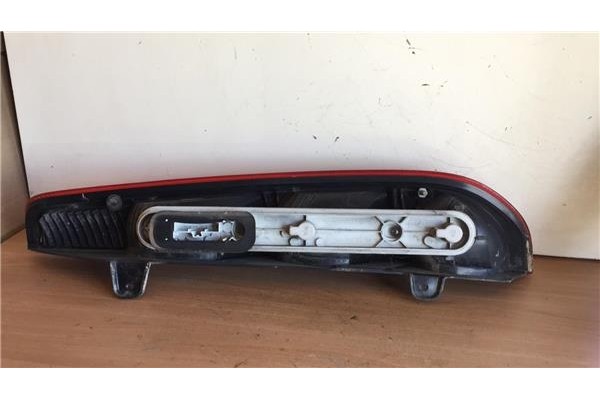 Recambio de piloto trasero izquierdo para ford focus sportbreak (cap) 1.6 ghia referencia OEM IAM 4M5113405 0374D 