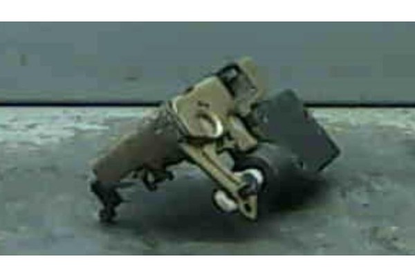 Recambio de cierre electromagnetico delantero derecho para citroen saxo 1.5 d referencia OEM IAM 9136F6  