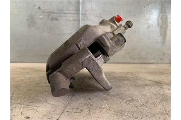 Recambio de pinza freno delantero izquierda para mazda 5 2.0 referencia OEM IAM BPYK3323ZA  