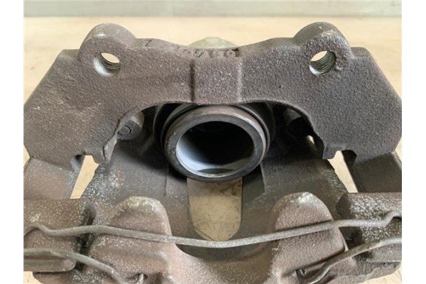 Recambio de pinza freno delantero izquierda para mazda 5 2.0 referencia OEM IAM BPYK3323ZA  