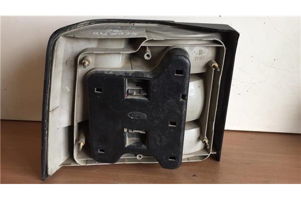 Recambio de piloto trasero derecho para ford scorpio 2.0 cl berlina referencia OEM IAM 85GG13A602AA 0053374 
