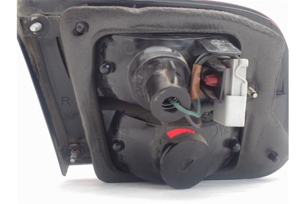 Recambio de piloto porton trasero derecho para honda civic berl. 3/4 (eg/eh) referencia OEM IAM   