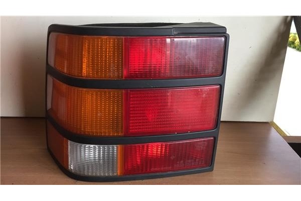 Recambio de piloto trasero izquierdo para ford scorpio 2.0 cl berlina referencia OEM IAM 85GG13A603AA 0053374 