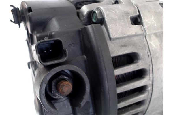 Recambio de alternador para peugeot 308 1.6 confort referencia OEM IAM 0986045240  