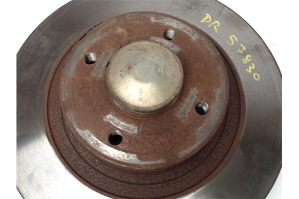 Recambio de buje trasero derecho para renault scenic ii (jm) 1.5 dci (jm0f) referencia OEM IAM   