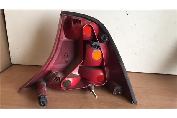 Recambio de piloto trasero izquierdo para ford focus berlina (cak) 1.8 ghia referencia OEM IAM ASYXS413405 CW170R 