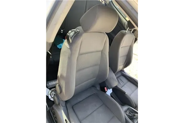 Recambio de juego asientos para volkswagen golf v (1k1) 1.9 tdi referencia OEM IAM 1K3881105EJ 1K3881106EJ Recambio de juego asientos para volkswagen golf v (1k1) 1.9 tdi referencia OEM IAM 1K3881105EJ 1K3881106EJ