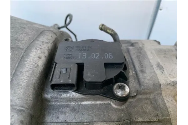 Recambio de caja cambios manual 4x4 para land rover discovery 2.7 td referencia OEM IAM 0018039LAD TRC500013 