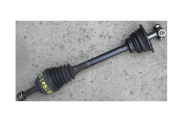 Recambio de palier delantero izquierdo para renault clio i fase i / ii (b/c57) 1.9 d (b/c/s576, b/c/s57l) referencia OEM IAM 770