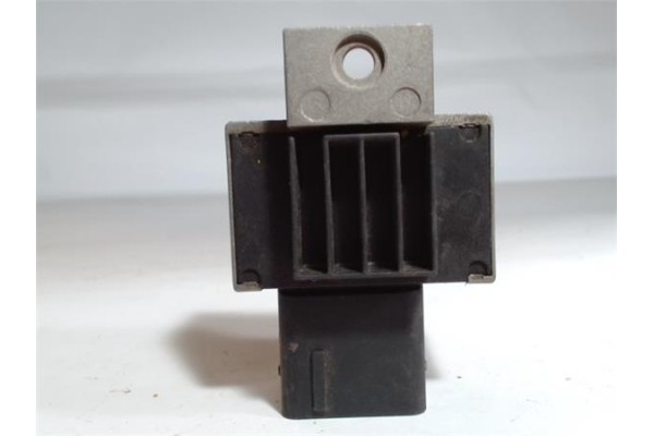 Recambio de caja precalentamiento para renault trafic ii combi 1.9 passenger authentique referencia OEM IAM 9640469680 BDL712 3M