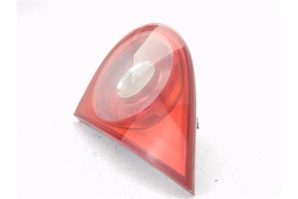Recambio de piloto porton trasero derecho para volkswagen golf v (1k1) 1.9 tdi referencia OEM IAM 1K6945094G  