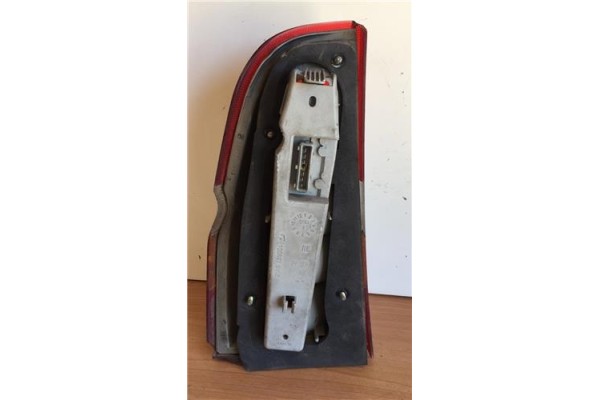 Recambio de piloto trasero derecho para ford escort berl./turnier 1.3 atlanta berlina referencia OEM IAM 93AG15K258  