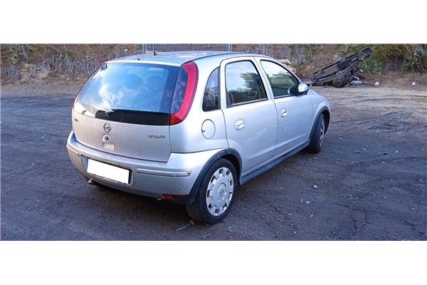 opel corsa c del año 2003