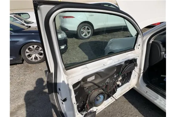 Recambio de puerta delantero izquierda para volkswagen golf v (1k1) 1.9 tdi referencia OEM IAM 1K3831105J 1K0959701E 
