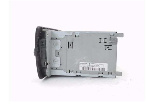 Recambio de radio / cd para seat ibiza berlina (6j5) 1.4 tsi referencia OEM IAM 6J0035153B 8,15765E+12 