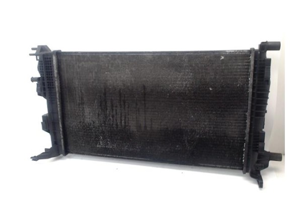 Recambio de radiador para renault megane iii sport tourer 1.5 dynamique referencia OEM IAM 214105150R 8660005523 