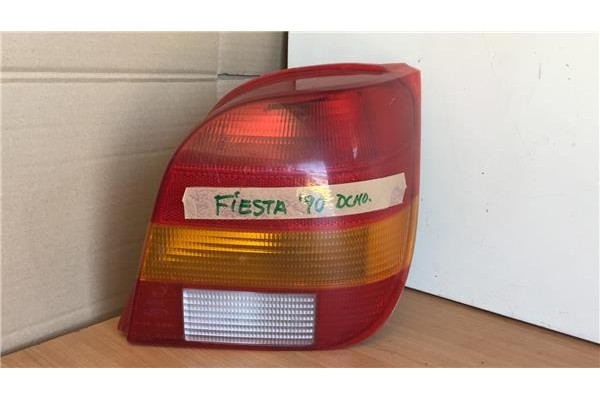 Recambio de piloto trasero derecho para ford fiesta berl./courier 1.1 surf referencia OEM IAM 89FG13A602  