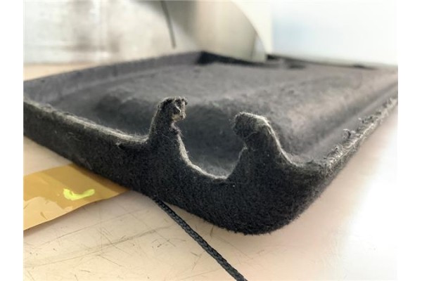 Recambio de bandeja trasero para renault twingo (cn0_) 1.5 dci (cn0e) referencia OEM IAM 8200526186  
