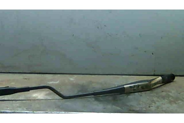 Recambio de brazo limpiaparabrisas delantero para fiat punto / grande punto (199) 1.4 referencia OEM IAM 51701422  