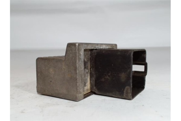 Recambio de caja precalentamiento para renault megane i fase 2 berlina (ba0) 1.9 dci authentique referencia OEM IAM 7700115073 B
