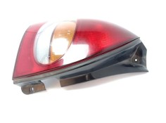 Recambio de piloto trasero izquierdo para hyundai lantra berlina (rd) 1.8 se referencia OEM IAM 980901R  