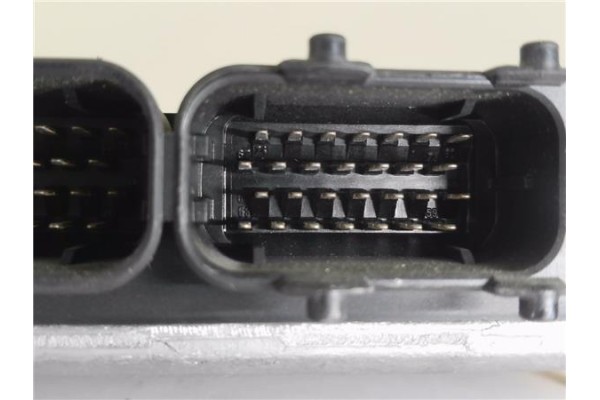 Recambio de centralita para chrysler voyager gs 2.5 td referencia OEM IAM 28SA3891 0281001768 
