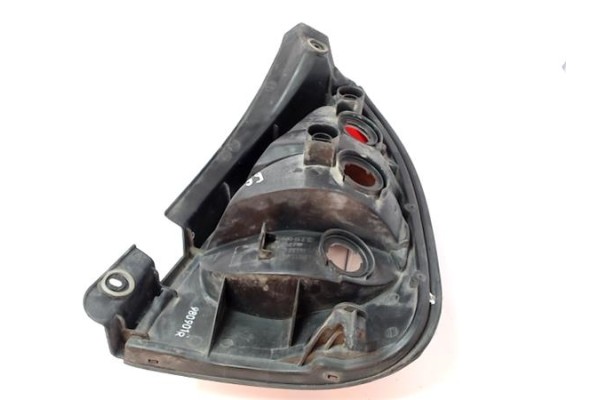 Recambio de piloto trasero izquierdo para hyundai lantra berlina (rd) 1.8 se referencia OEM IAM 980901R  