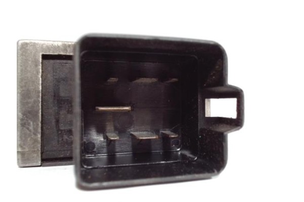 Recambio de caja precalentamiento para renault scenic i (ja...) 1.9 dti authentique referencia OEM IAM 7700115078 BED712 3M5T12A