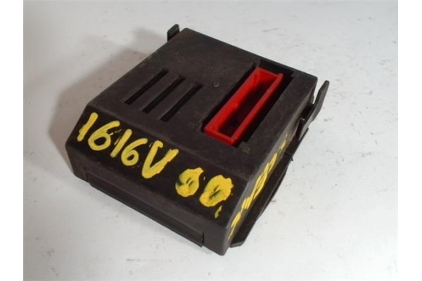 Recambio de centralita para renault scenic i (ja...) 1.6 16v dynamique (ja0b/11) referencia OEM IAM P8200154158 SSPPX64 