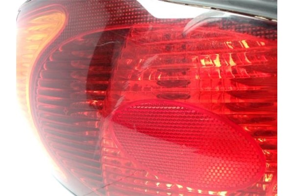 Recambio de piloto trasero izquierdo para hyundai lantra berlina (rd) 1.6 gls cool air referencia OEM IAM 81121M  