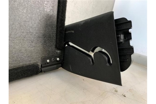 Recambio de bandeja trasero para opel astra j 1.6 referencia OEM IAM 13293971  