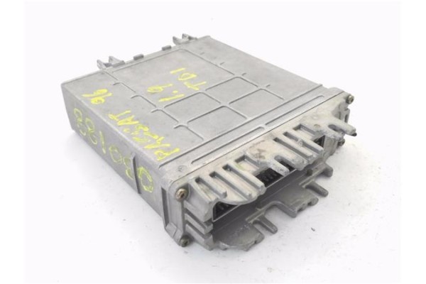 Recambio de centralita para volkswagen passat berlina (3a2) 1.9 tdi referencia OEM IAM 028906021AT 0281001368 