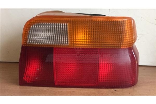 Recambio de piloto trasero derecho para ford escort berl./turnier 1.4 clx berlina referencia OEM IAM 91AG13A602  