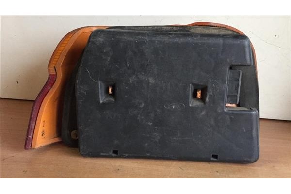 Recambio de piloto trasero derecho para ford escort berl./turnier 1.4 clx berlina referencia OEM IAM 91AG13A602  