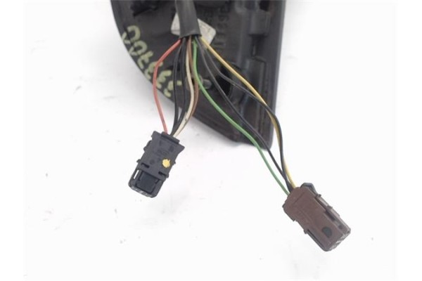 Recambio de retrovisor electrico derecho para citroen c3 1.4 hdi referencia OEM IAM 0103024 012026 