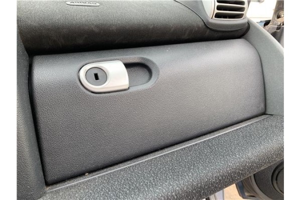 Recambio de guantera salpicadero para smart fortwo coupe 1.0 fortwo coupe (52kw) referencia OEM IAM A4516892853 CR4A Recambio de guantera salpicadero para smart fortwo coupe 1.0 fortwo coupe (52kw) referencia OEM IAM A4516892853 CR4A