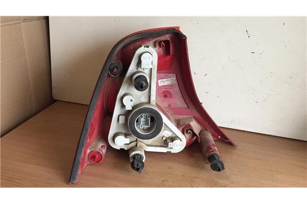 Recambio de piloto trasero derecho para ford focus berlina (cak) 1.6 ghia referencia OEM IAM ASYXSX13404 CW170R 