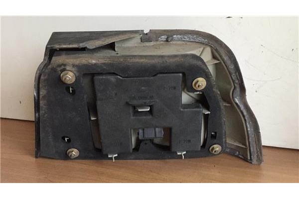 Recambio de piloto trasero izquierdo para ford escort berl./turnier 1.3 atlanta berlina referencia OEM IAM 93AG15K258  